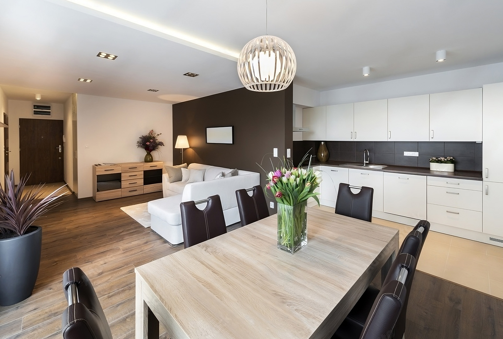 Agrandissement de Salon dans une Maison à Marseille Agrandissement de Salon dans une Maison à Marseille